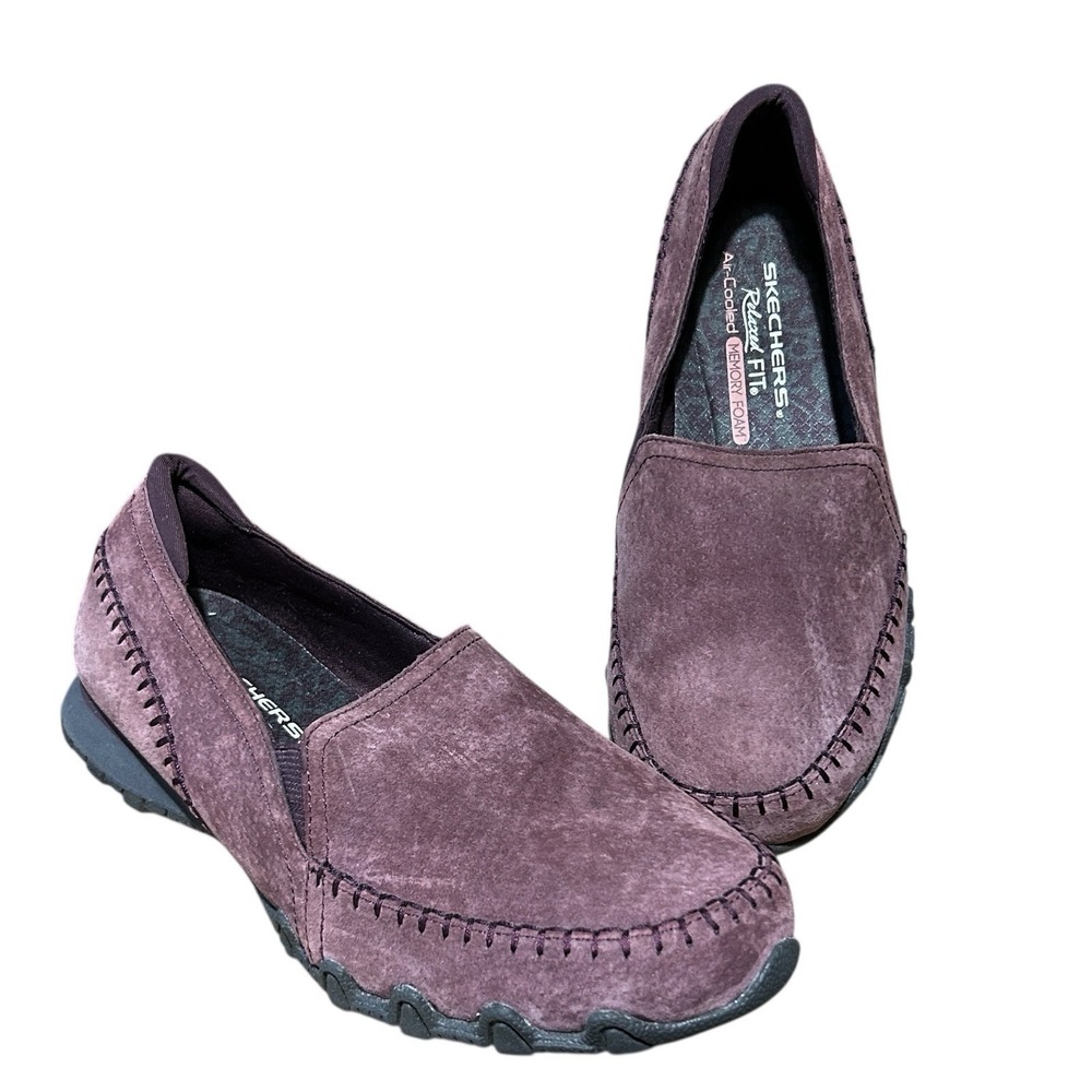 SKECHERS Purple Suede Loafer sz 7.5 W Relaxed Fit Slip On Casual Comfort Shoe